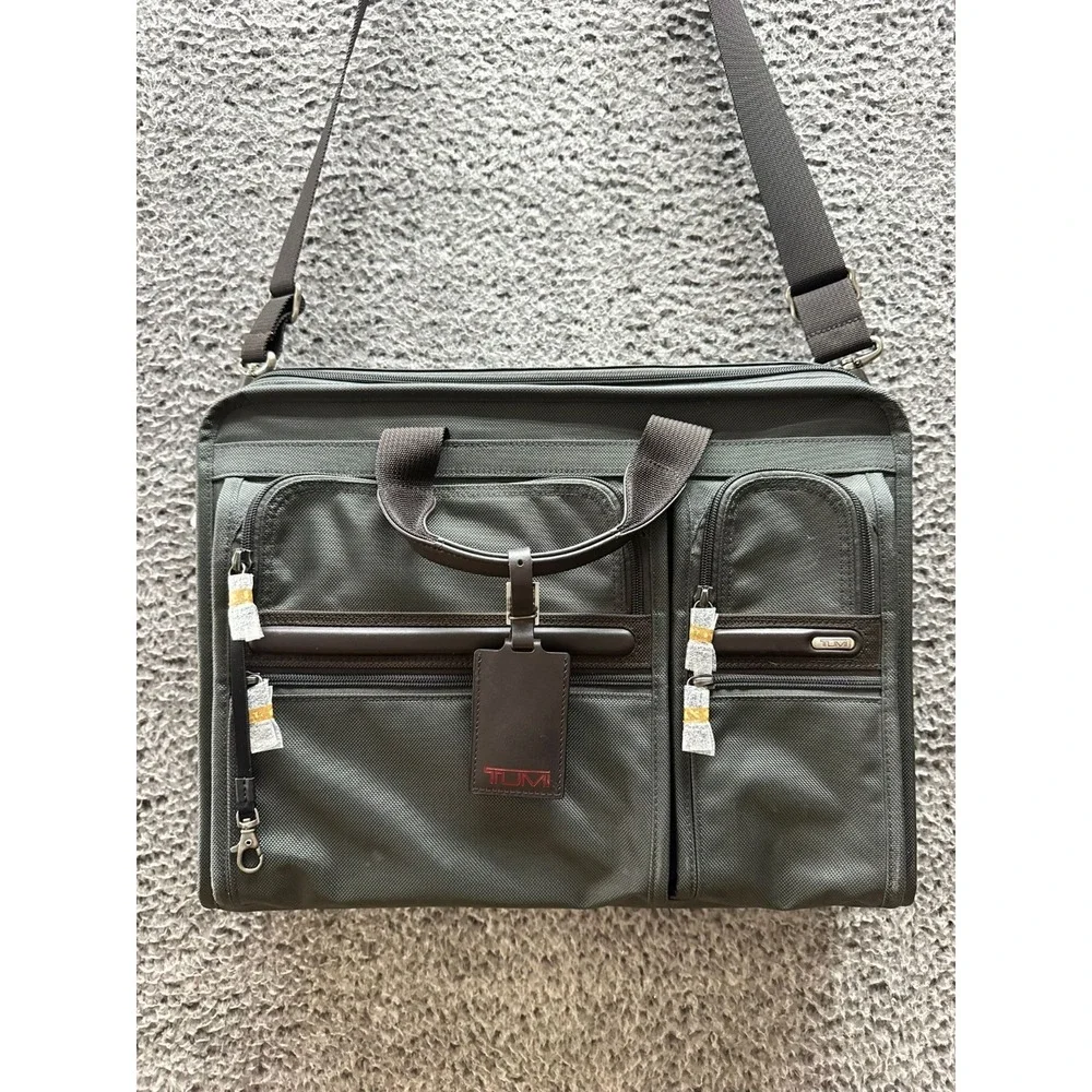 NWD Tumi Compact Large Screen Laptop‎ Brief Bag Black 13.5